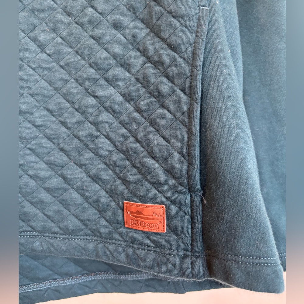 LL Bean Quilted Women's Pullover - Picture 3 of 4